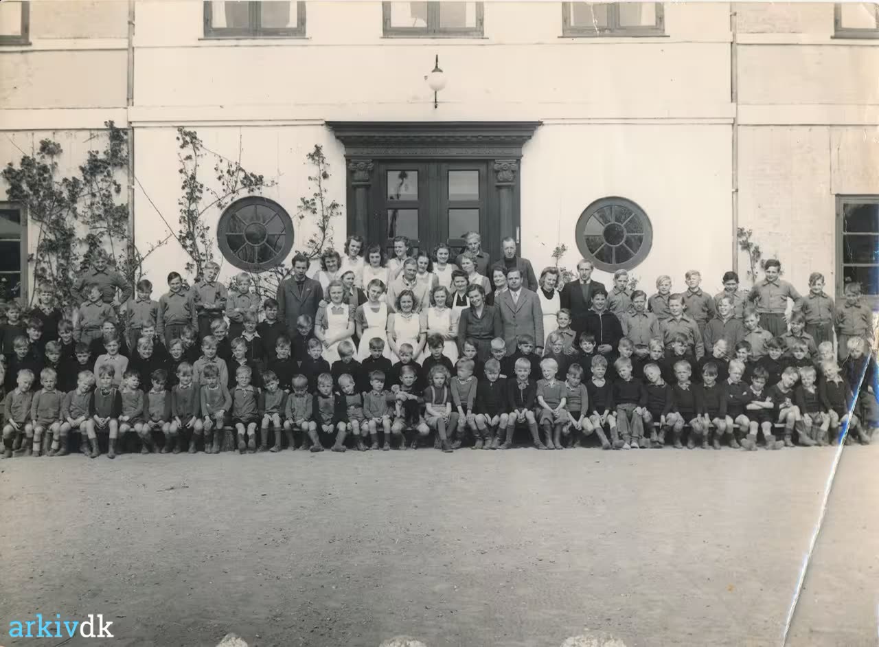 Karen og Poul Billgren, Lindersvold 1947