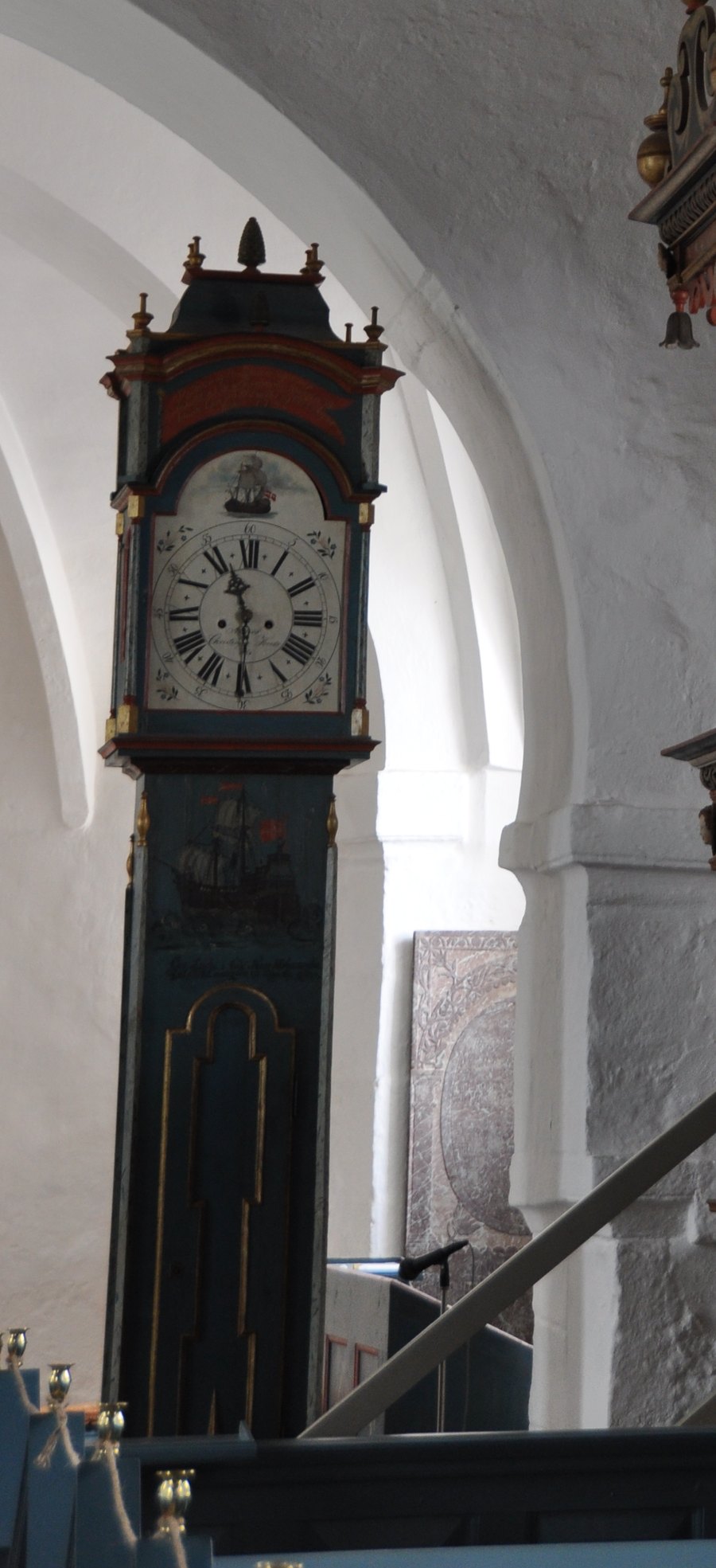 Standuret i Vester Vandet Kirke, skænket af 24 skudeejere fra Klitmøller i 1754